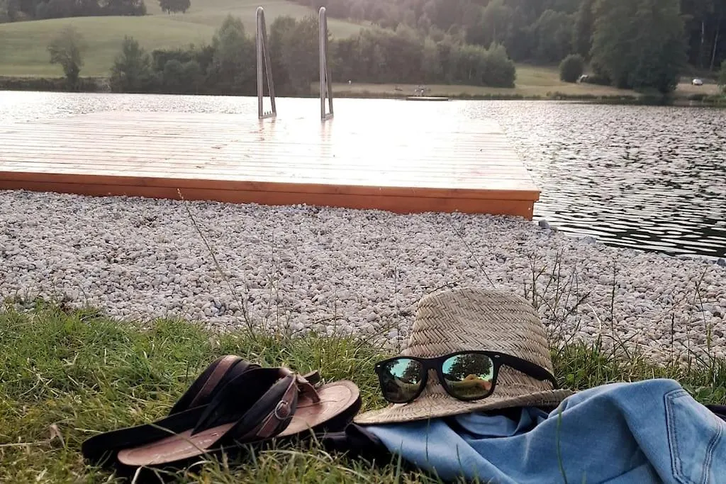 Apartment Schiebers Fewo2 Mit 6 Betten Thurmansbang Germany